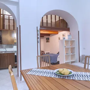 https://casamare.hotels-amalfi.com