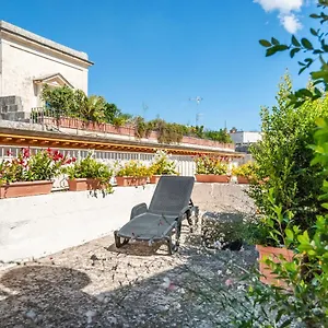  Apartment Il Garbino And Italy
