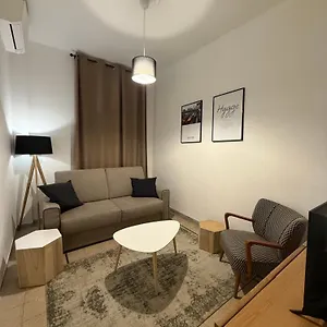  Apartment Pietra Apartment,colosseo