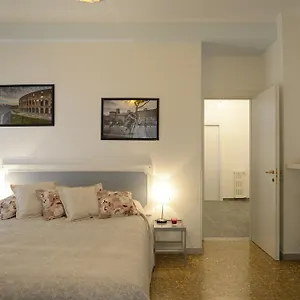 Eroi Al Vaticano Casa de Férias
